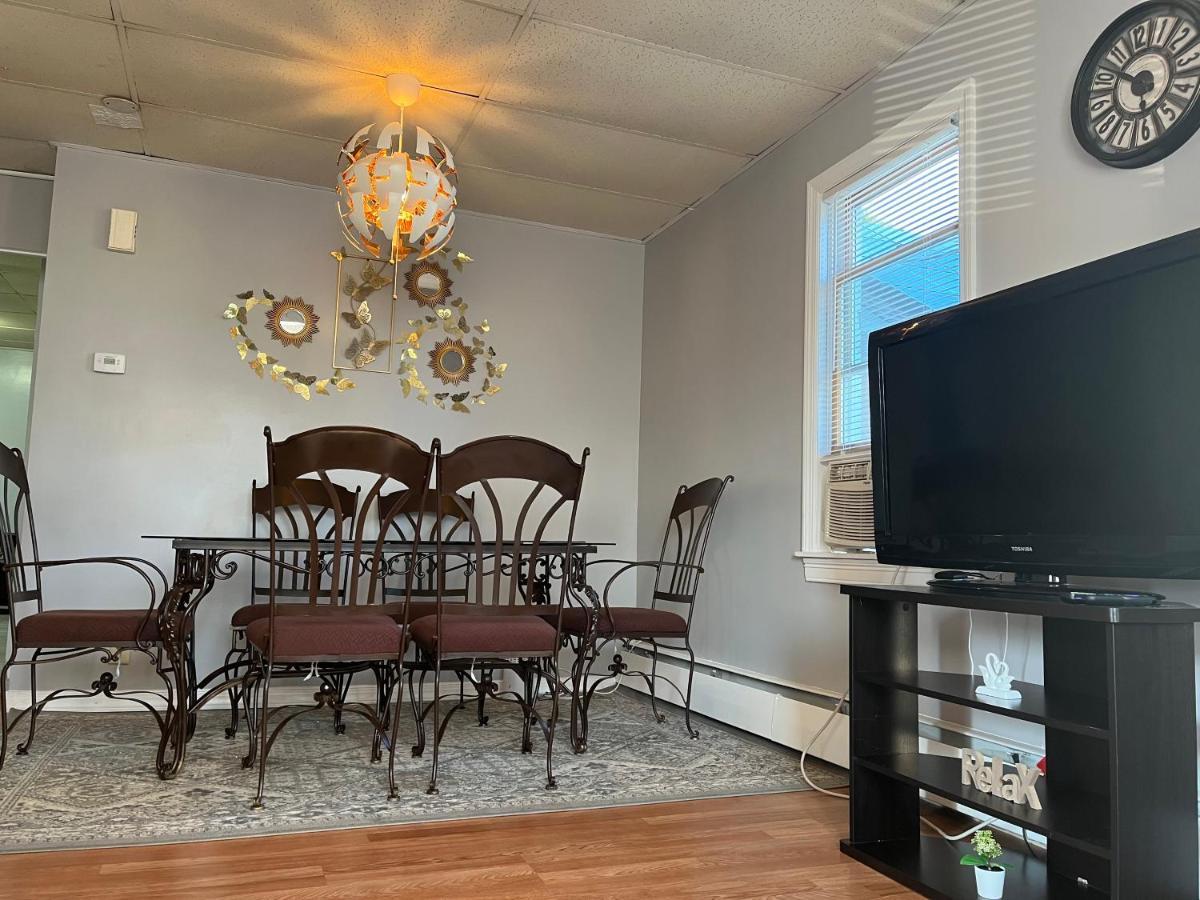 Lovely Three Bedroom Apartment Near Jersey City And Newyork Linden Exterior photo
