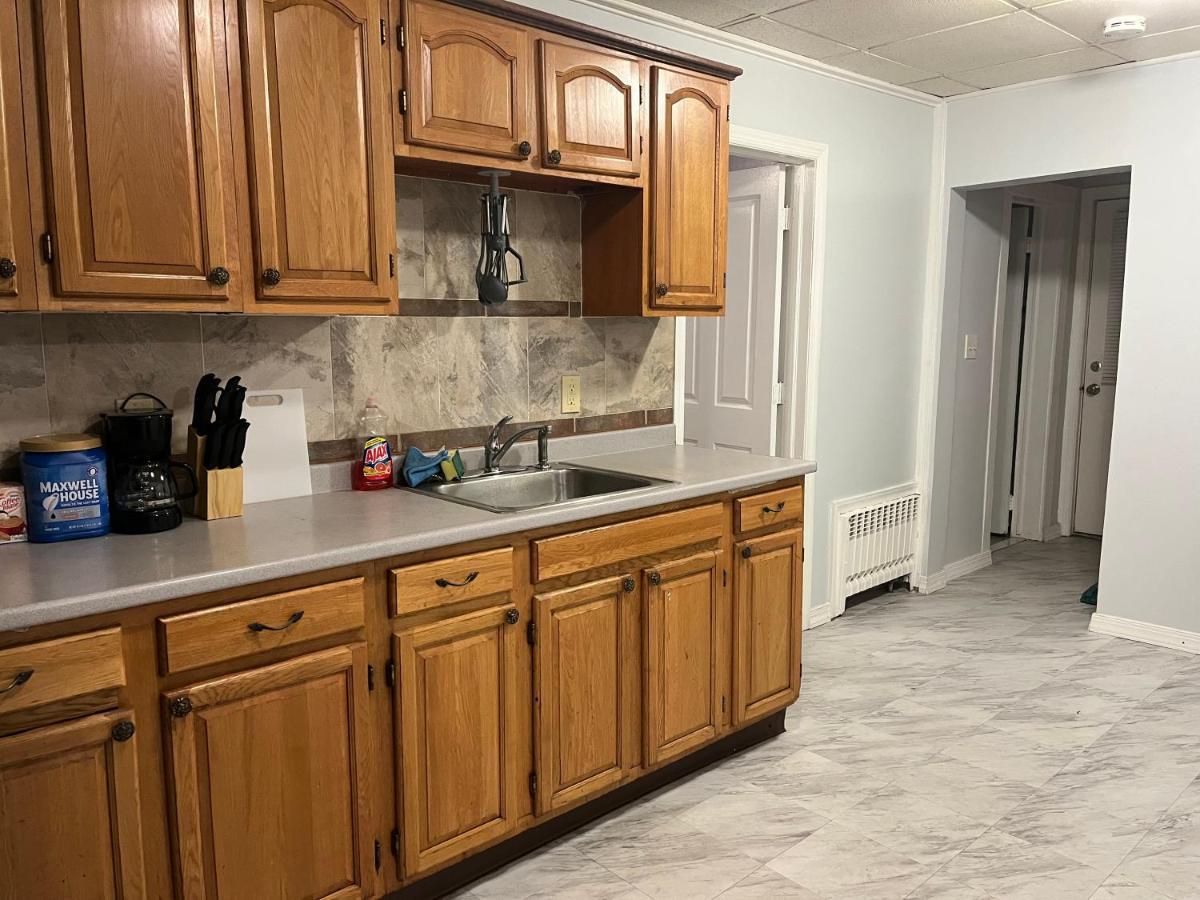 Lovely Three Bedroom Apartment Near Jersey City And Newyork Linden Exterior photo