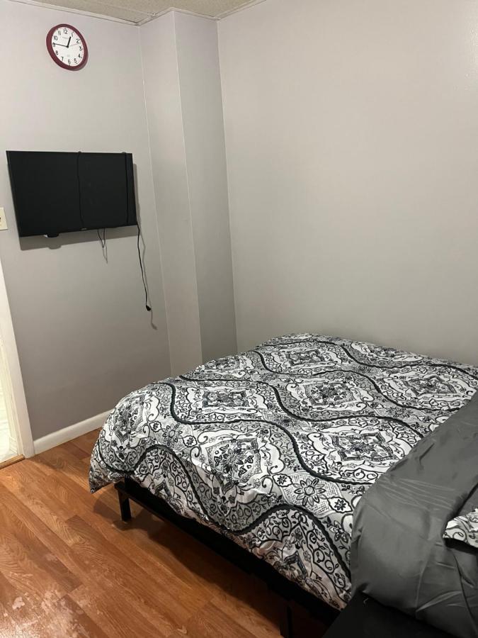 Lovely Three Bedroom Apartment Near Jersey City And Newyork Linden Exterior photo